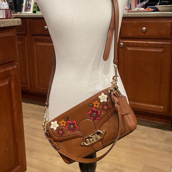 Coach D2092-1936 Brown Floral Appliqué Pebbled Leather Crossbody / Shoulder Bag - Picture 5 of 7